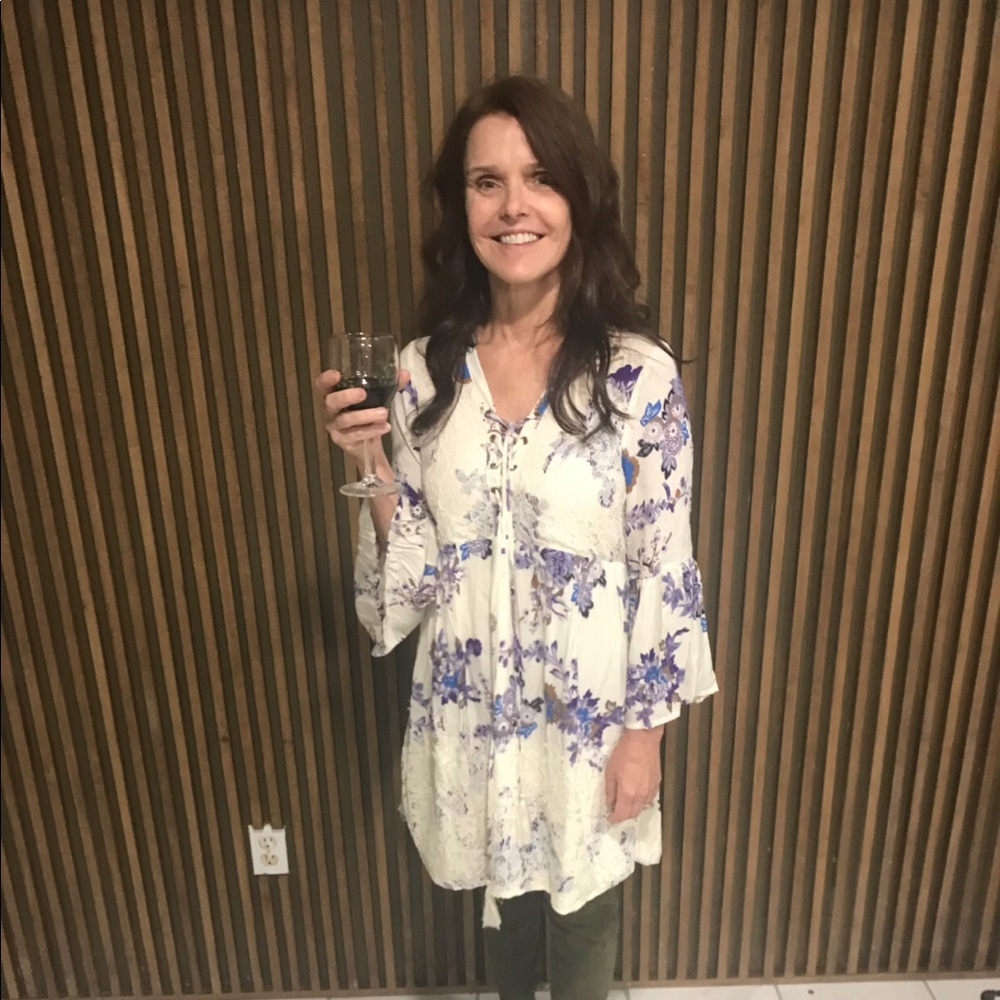 I enjoy everything I buy on Poshmark!